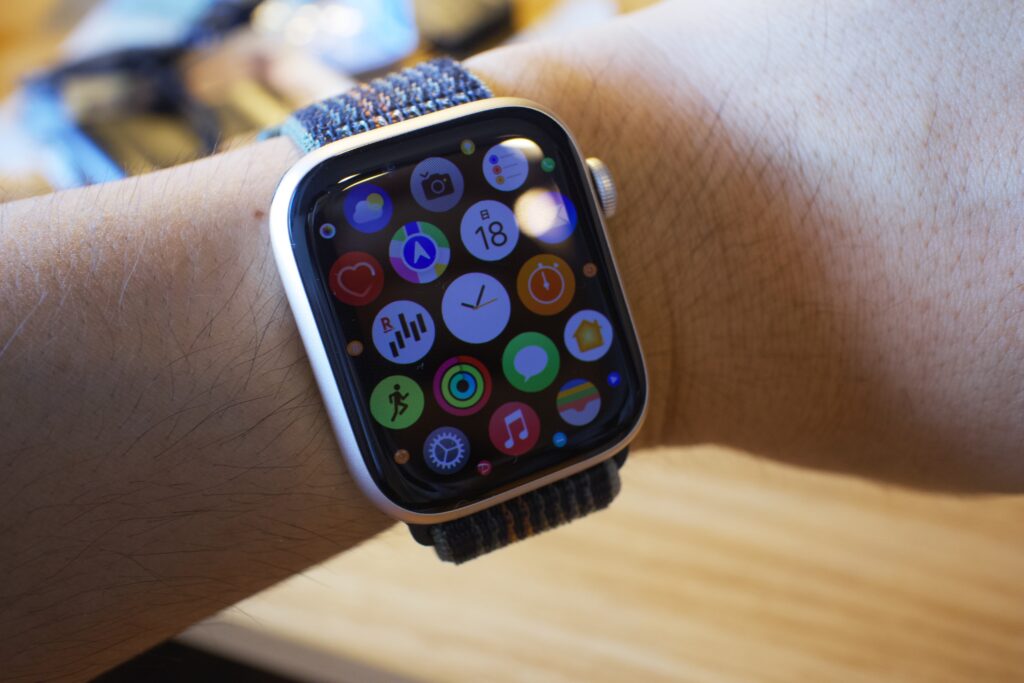 Apple Watch 個人的最強の文字盤を紹介！【おすすめ文字盤】｜しおビル